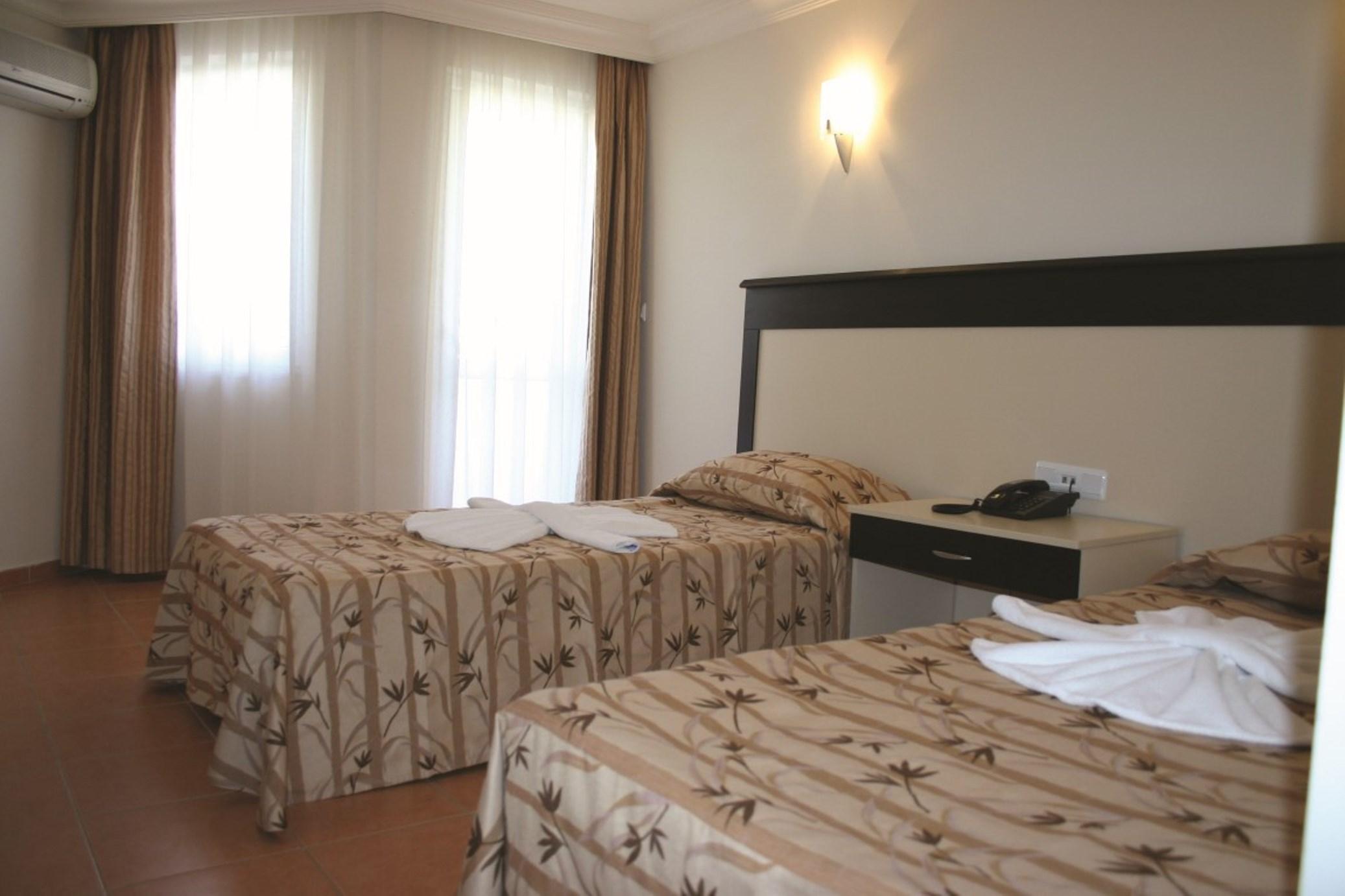 Helios Hotel Сиде Екстериор снимка