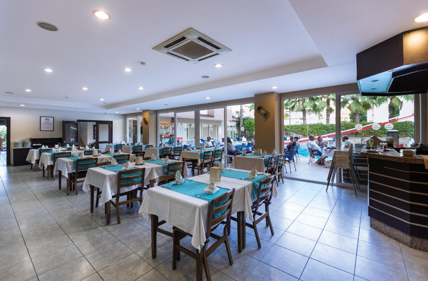 Helios Hotel Сиде Екстериор снимка